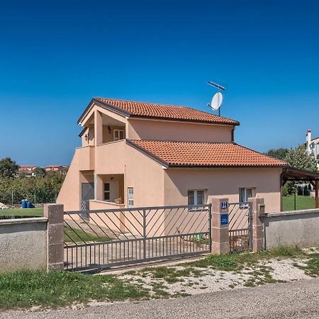 Jendrusa Apartment Фажана Екстер'єр фото