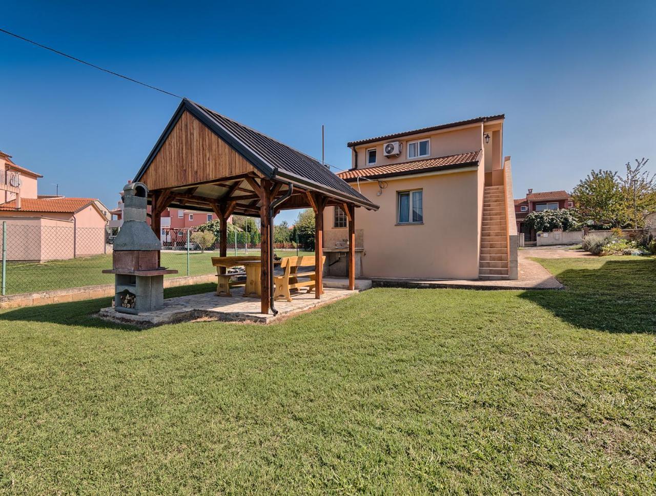Jendrusa Apartment Фажана Екстер'єр фото