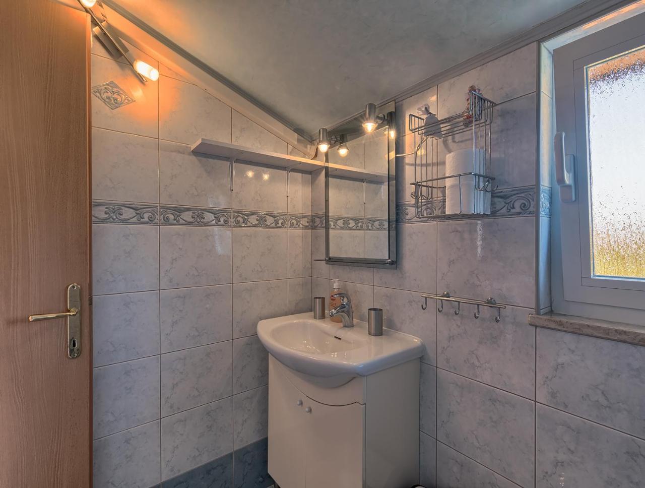 Jendrusa Apartment Фажана Екстер'єр фото